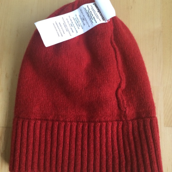 PATAGONIA Women’s Beanie - Picture 2 of 13